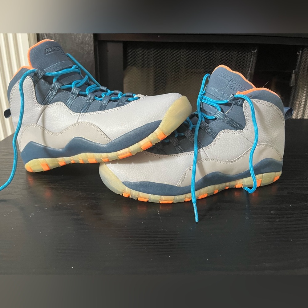 Jordan 10 bobcat size 7y